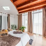 Vollga Seafront Promenade Apartments - Full Sea View Durrës