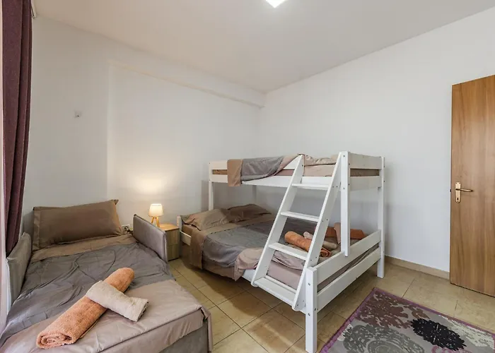 Vollga Seafront Promenade Apartments - Full Sea View *