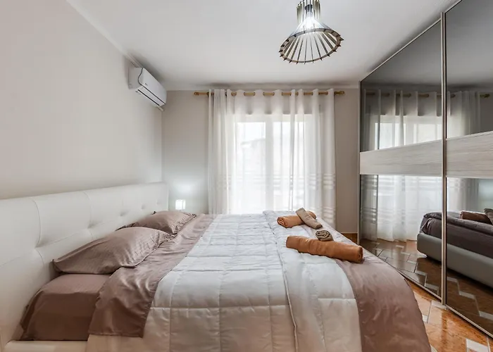 Vollga Seafront Promenade Apartments - Full Sea View * Durrës