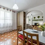 Vollga Seafront Promenade Apartments - Full Sea View Apartmán *