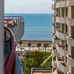 Vollga Seafront Promenade Apartments - Full Sea View Apartmán