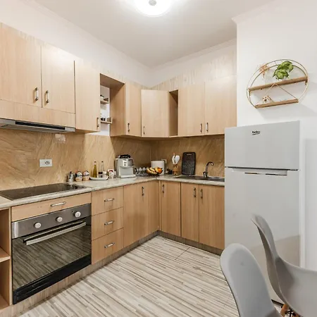 Vollga Seafront Promenade Apartments - Full Sea View *