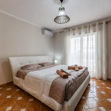 Vollga Seafront Promenade - Full Sea View Appartamento