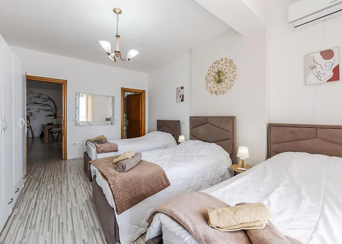 Vollga Promenade With Full Sea And Old Town View 1 Appartement